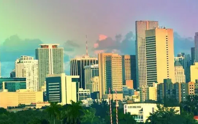 Miami on a Budget - Clean and Safe