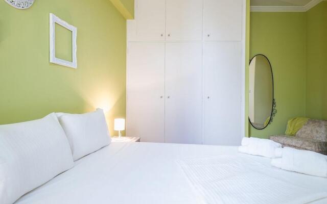 Boutique Acropolis Apartment  by Cloudkeys