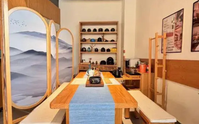 Aiju Art Hotel (Yingkou Institute of Technology Olympic Sports Center)