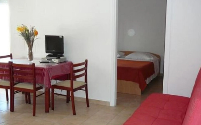 Cosy Apartment in Zadar With Balcony