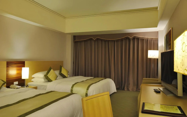 Hoya Hot Springs Resort & Spa