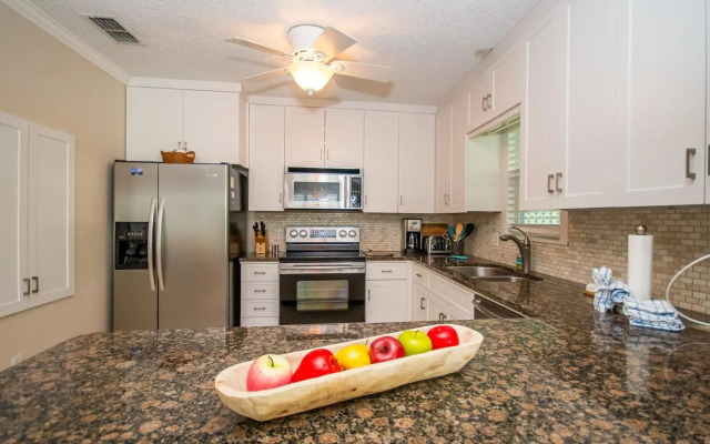 Beach Walk - 6250 Holmes #31