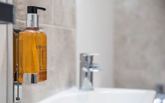 The Annexe @ Elmbank - Adults Only