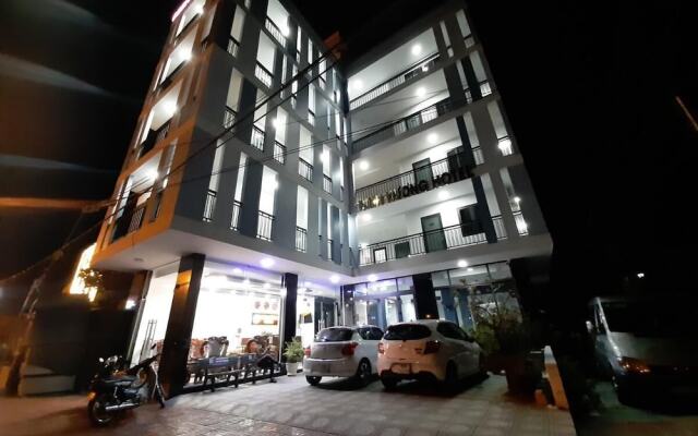 Dinh Huong Hotel