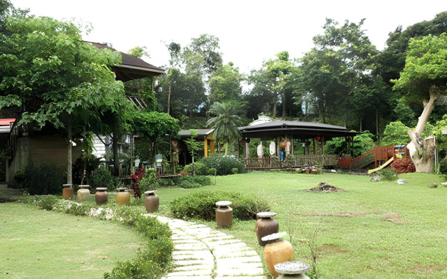 Taiwan Reishi Expert Bed and Breakfast