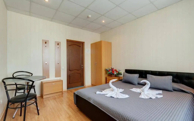 Yuzhno-Primorskiy Hotel