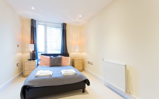 Canary Gateway 02 Bed Apartment