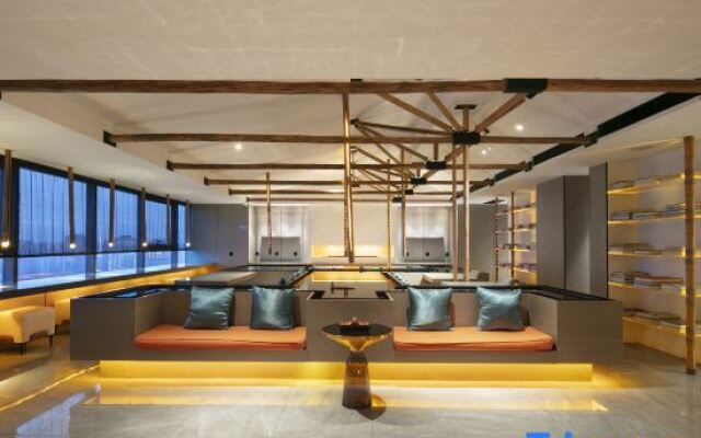 Yanzhu Yishe Guoyun Hotel (Zhengzhou CBD Exhibition Center)