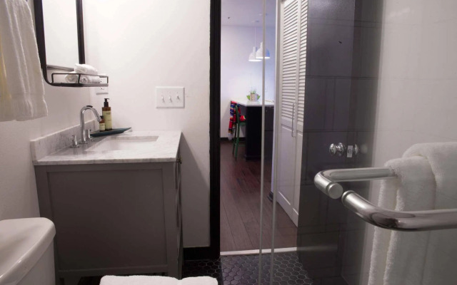 The Sobro Guest House by AvantStay