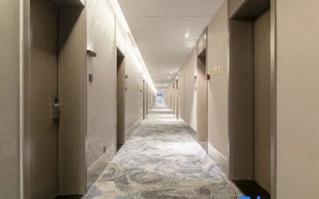 Oranges  Hotel (Guangzhou Shiling Leather City Store)