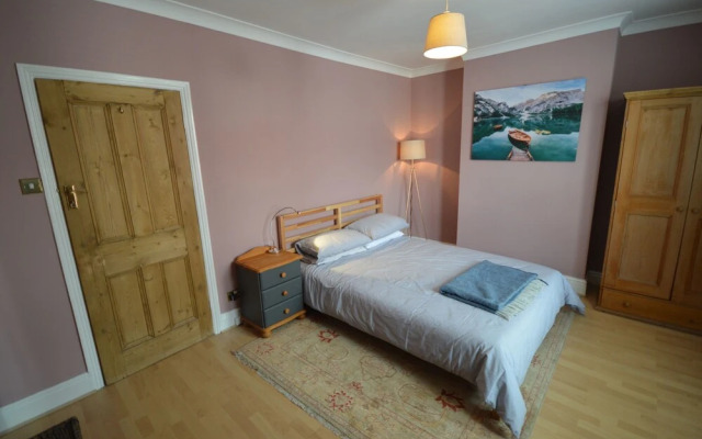 Modern 3 Bedroom Home Near Bedminster