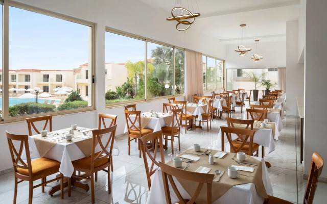 Ramada Hotel & Suites By Wyndham Ayia Napa