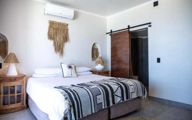 Sea Castle Hotel Camps Bay