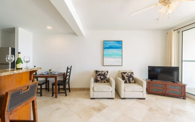 La Vista Azul Modern Condo Ocean Views