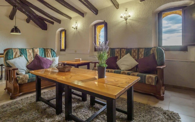 Masia Can Trabal Alt