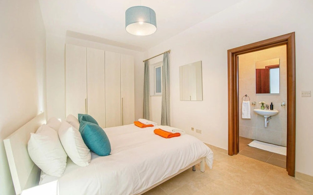 The Hillock South B4