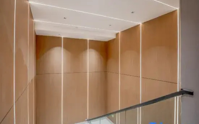 Home Inn Hotel (Shanghai Changhai Hospital Xiangyin Road Subway Station)