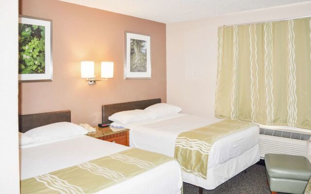 Bison Inn & Suites on University