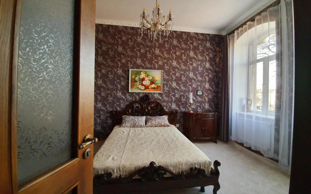 Apartamenti u Sheval'є.