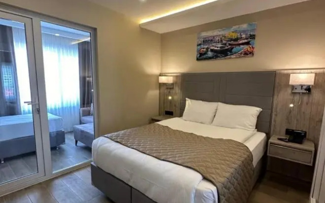 Parla Park Otel