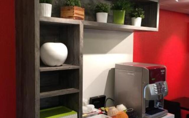 Brit Hotel Rouen Sud / Val De Reuil