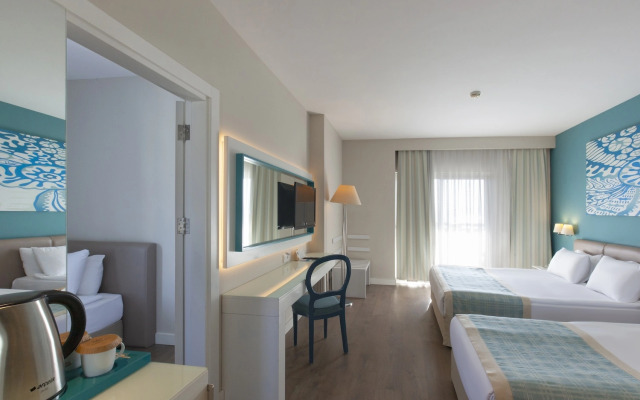 Seashell Resort & Spa