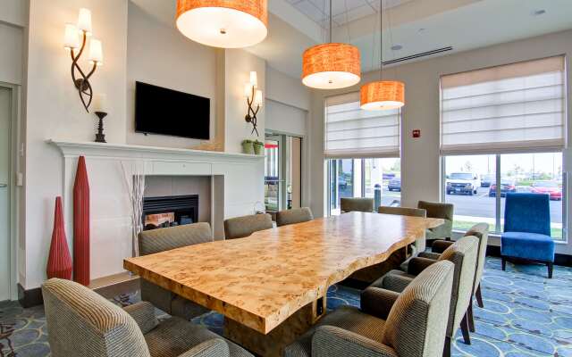 Hilton Garden Inn Woodbridge