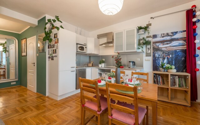 P&O Apartments Center