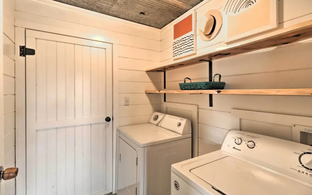 Updated Mtn View Studio w/ Loft - Near River!