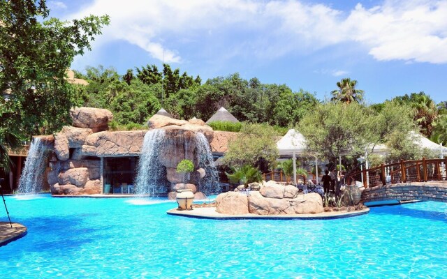 Bush Bungalows at Sun City Resort