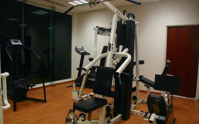 Astur Hotel y Suites