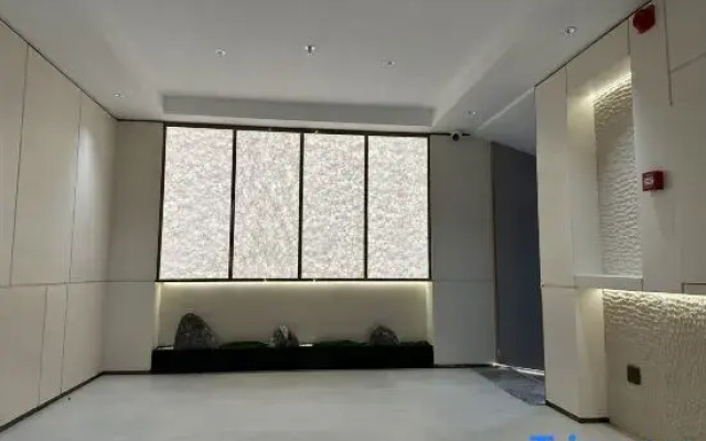 Sanhaoyun Apartment Hotel (Songyuanxia Subway Station Branch)