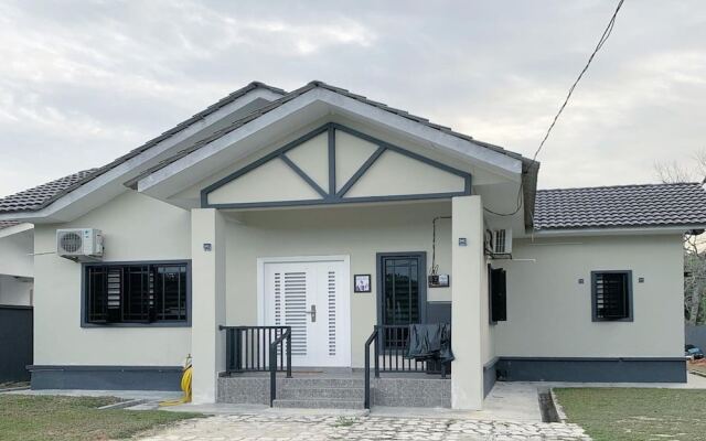 OYO 90965 Lakut Valley Homestay