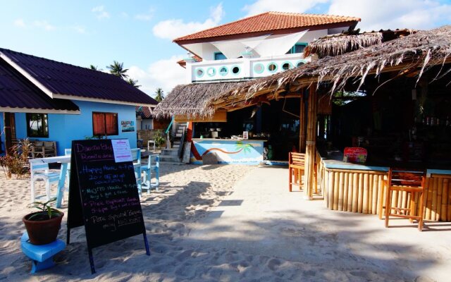 Dancing Elephant Beach Club - Hostel