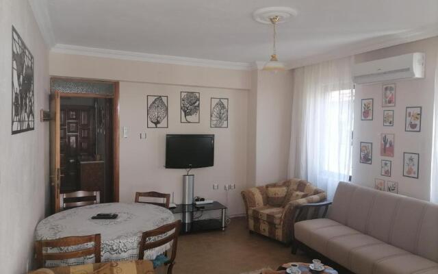 Sea view flat in Marmaris center,1 minut to beach