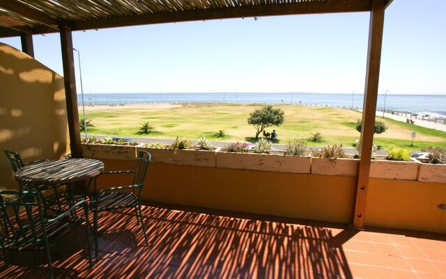 Dolphin Inn Guest House