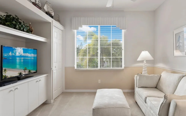 Glen Manor 14-202 by Vtrips