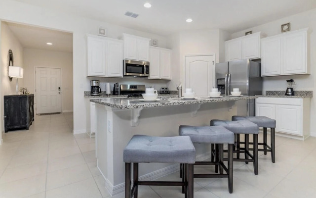 6100bod-solterra Resort