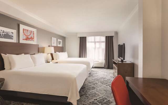 Pace Hotel Addison