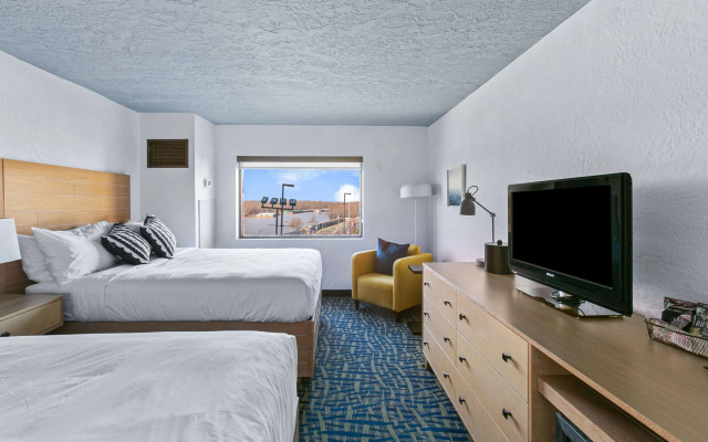 Mulberry, a Wyndham Hotel