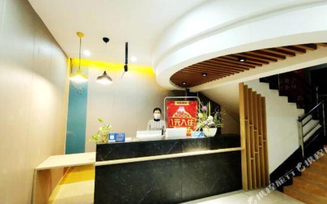 Yiju Hotel (Pingding Shandong An Road)