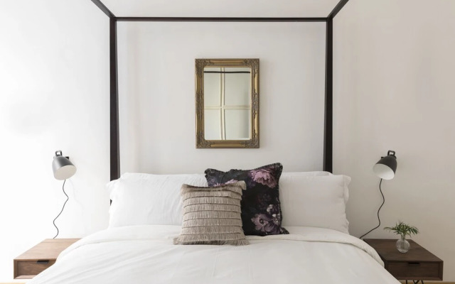 Elegant 3BR in Villa Borghese by Sonder