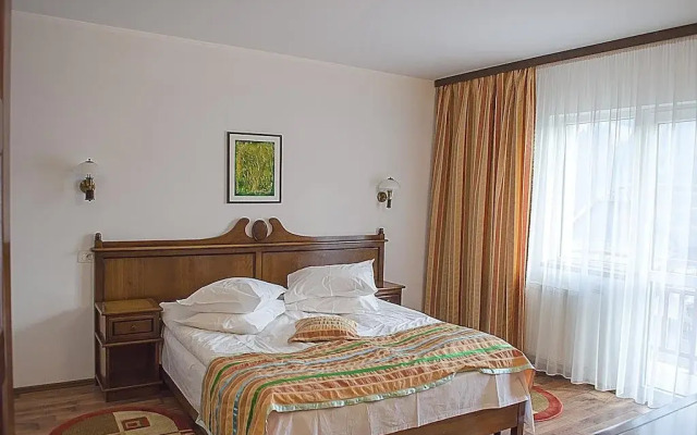 Casa Elena/Vila A/B