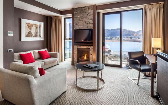 Hilton Queenstown Resort & Spa