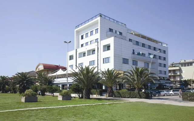 Hotel Royal