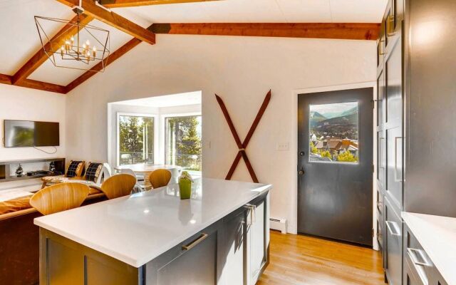 Mountain View Chalet