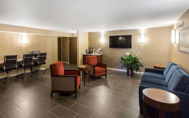 Comfort Inn & Suites Knoxville West