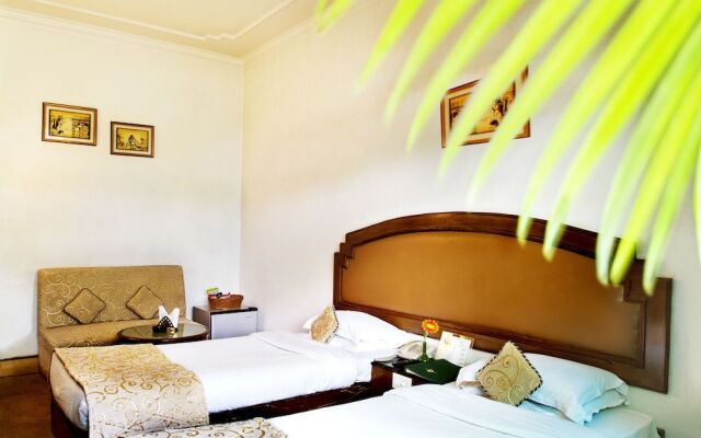 Hotel Deep Palace