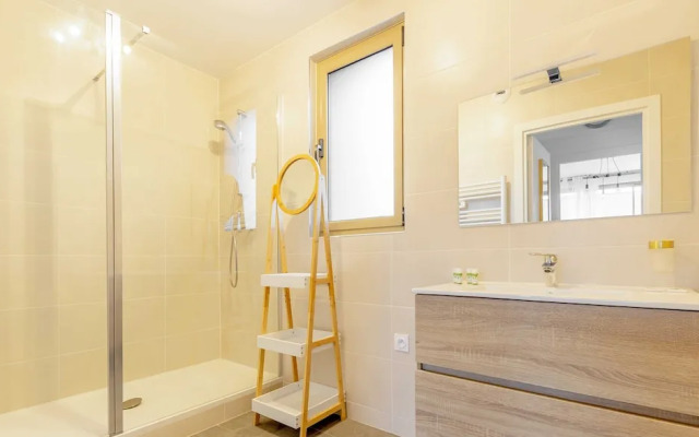 Pleasant Apt With Balcony-6p-close to Disney/paris