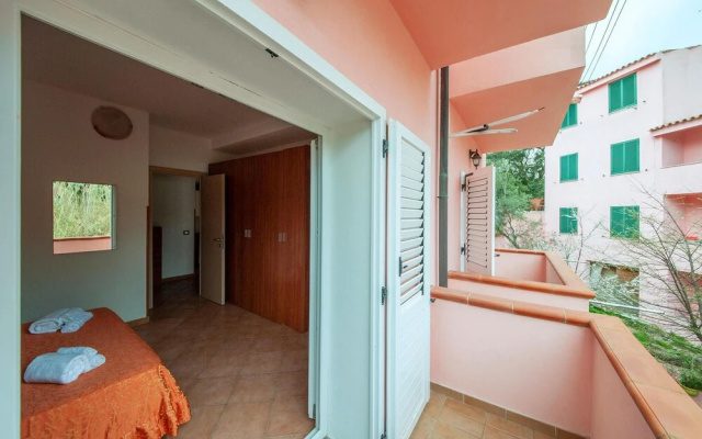 Nice Apartment in La Maddalena With 1 Bedrooms